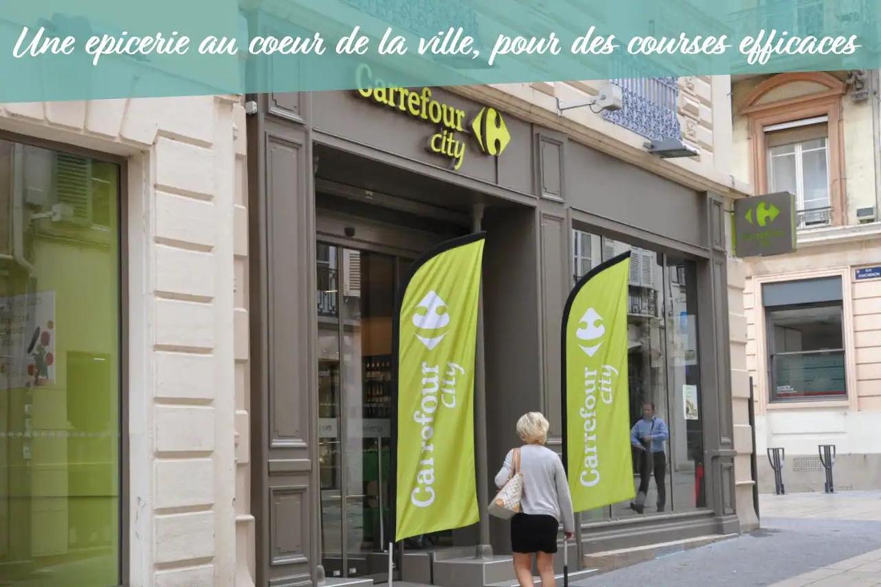 La Place Gourmande Macon Exterior photo