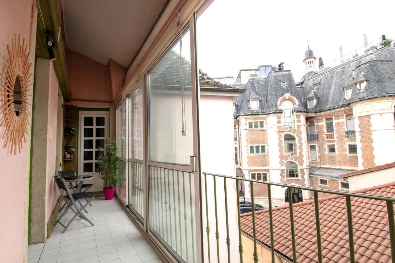 La Place Gourmande Macon Exterior photo